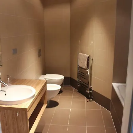Spacious In City Centre, 155m2 Bratislava