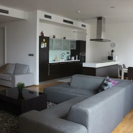 Spacious In City Centre, 155m2