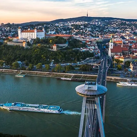 Appartement Spacious In City Centre, 155m2 Bratislava