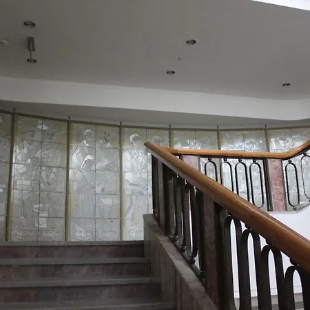 Spacious In City Centre, 155m2 Appartement Bratislava